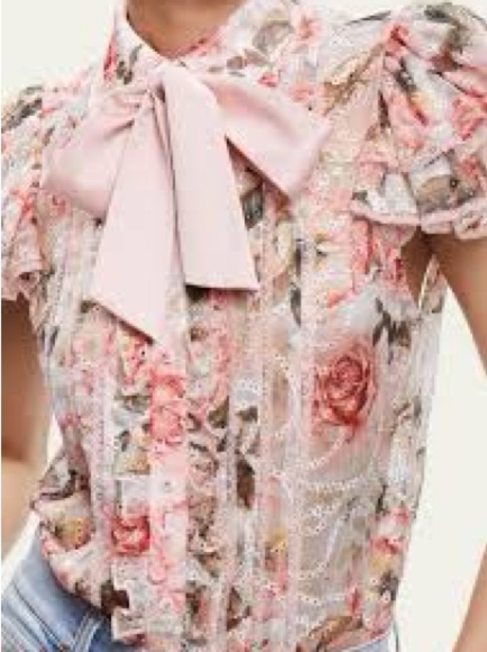 NWOT Alice + Olivia Minda top size small floral ruffle
